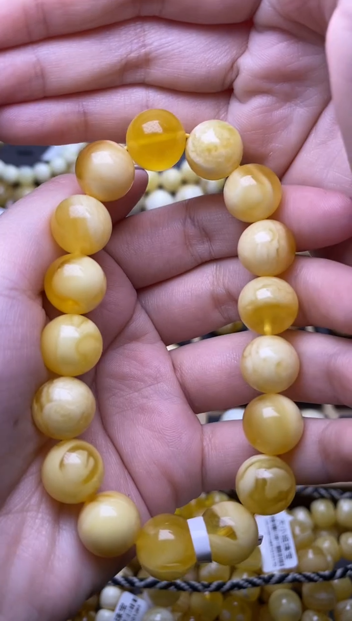 【闪购商品】琥珀裸石未镶嵌大小姐珠宝161