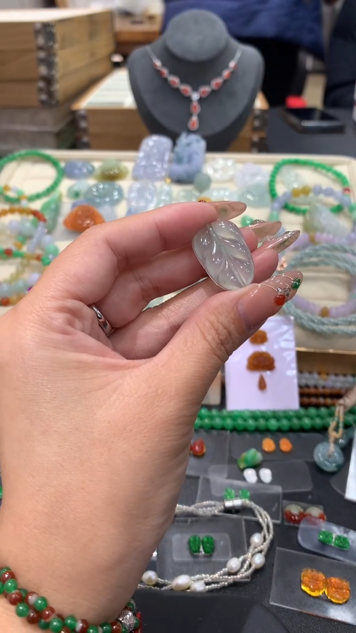 【闪购商品】定制翡翠未镶嵌翡翠