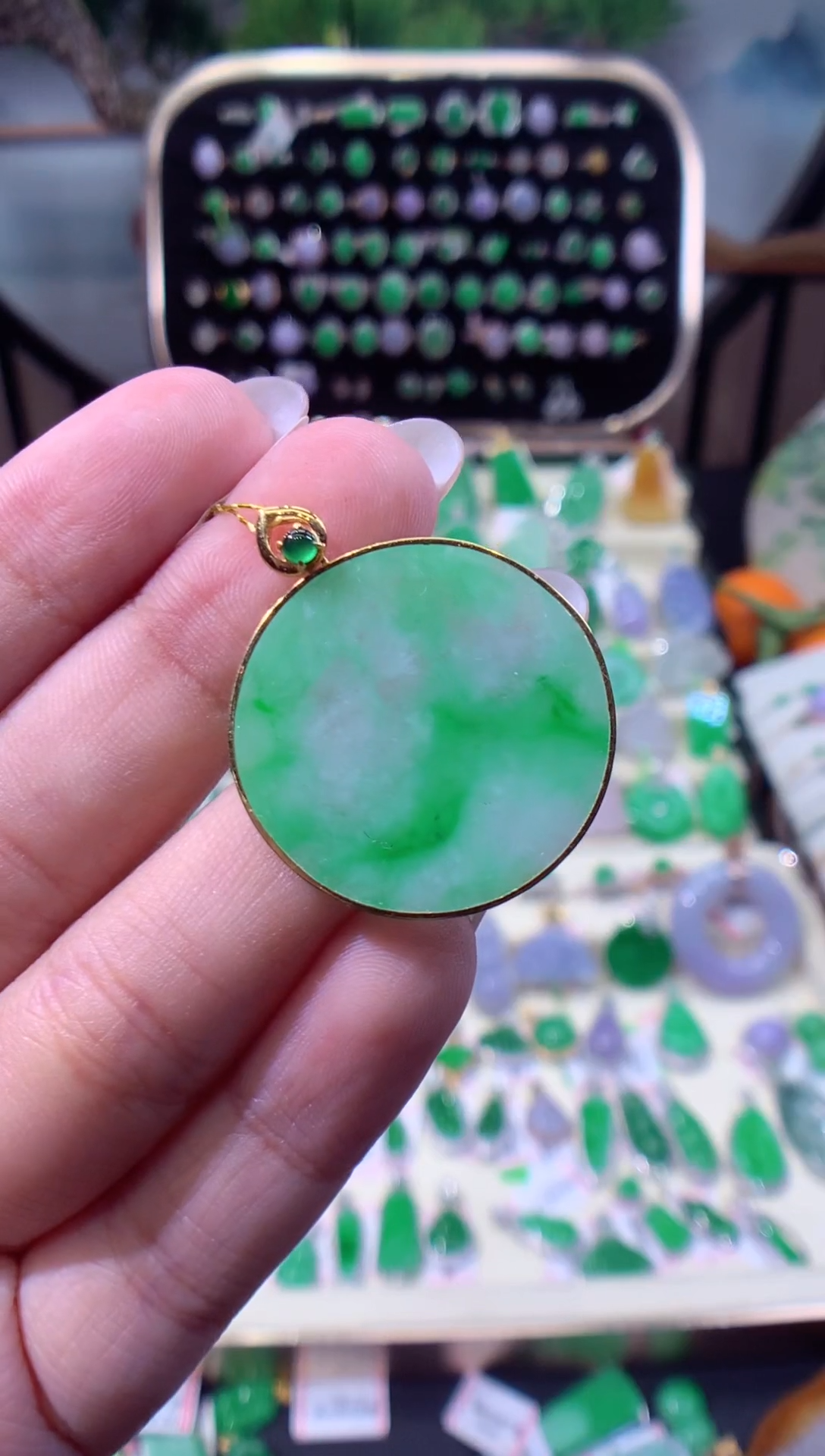 【闪购商品】翡翠颈饰18K金镶嵌缅甸天然A货翡翠