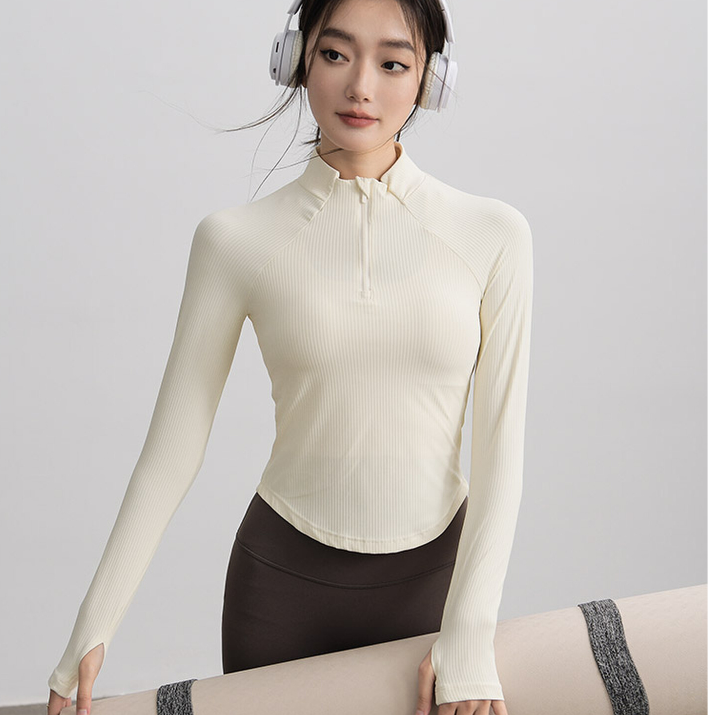 2025半拉链瑜伽服女秋冬修身显瘦速干长袖外套高级训练透气健身服