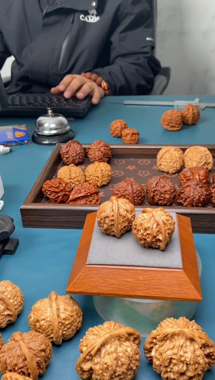 把件文玩核桃野生麒麟141
