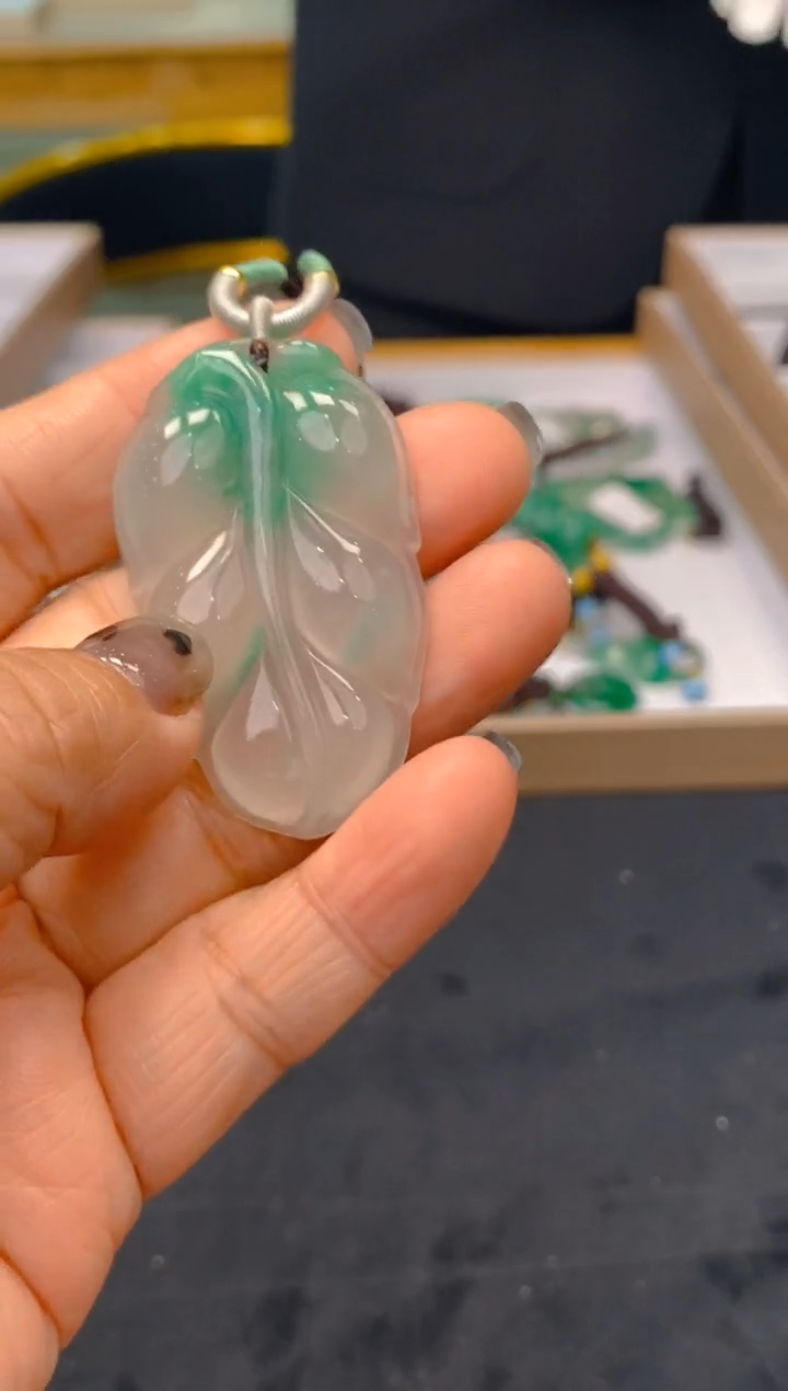 【闪购商品】石英质玉颈饰未镶嵌冰美人非洲翠047