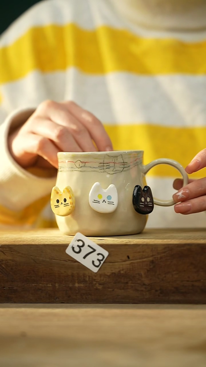 【闪购商品】瓷片新品！设计师手捏转纽小猫