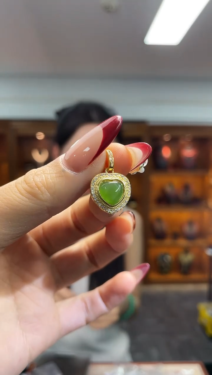 颈饰未镶嵌和田玉（多样性发一件）