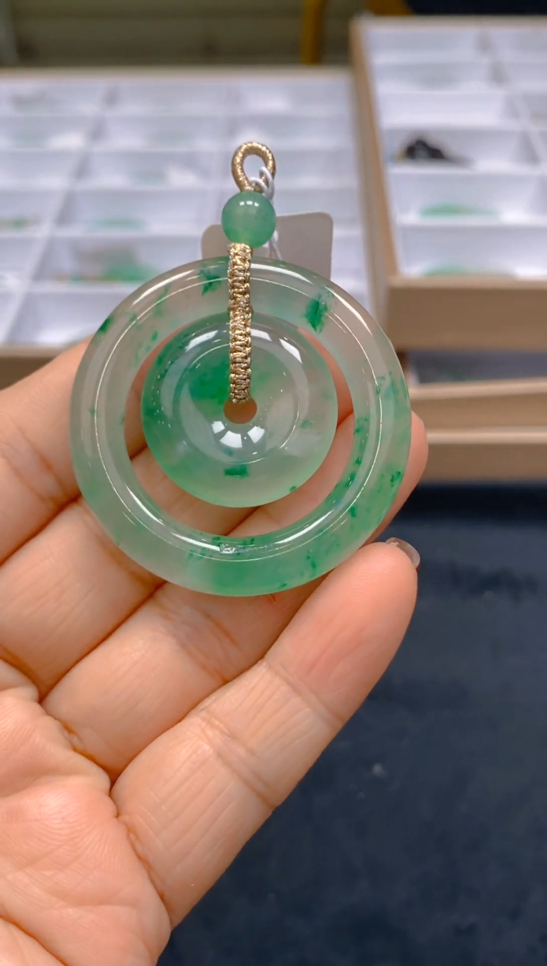 【闪购商品】石英质玉颈饰未镶嵌冰美人非洲翠，假一罚四036