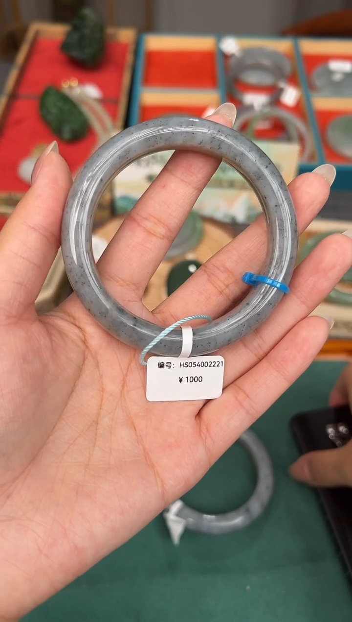 和田玉手镯未镶嵌HS 56