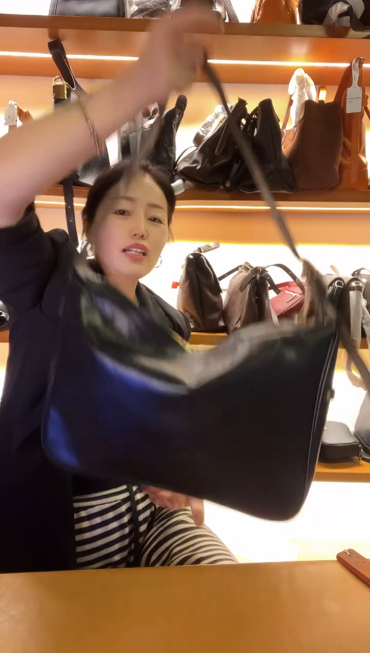 牛皮（革）高端订制时尚百搭女士手提斜跨包
