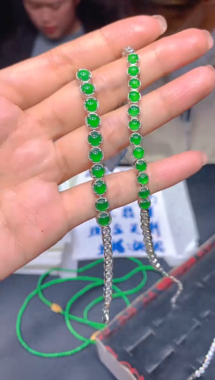 【闪购商品】定制翡翠未镶嵌118多样性发货（发其一）