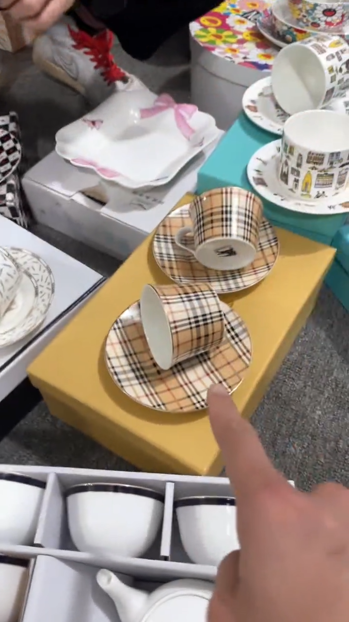 瓷片大牌瓷器大放漏！！！！