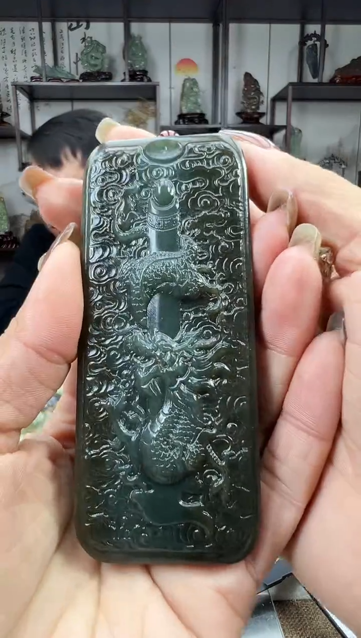 未镶嵌和田玉把件1