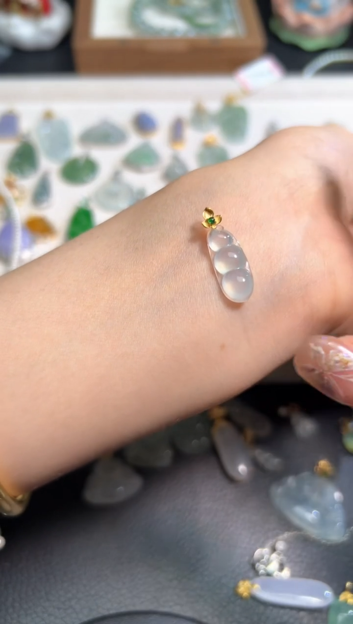 【闪购商品】翡翠颈饰18K金镶嵌翡翠源头直播间