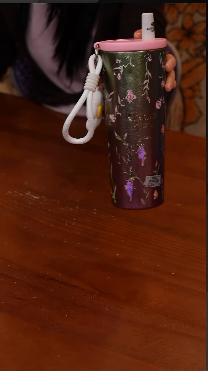 陶81-内外纯钛吸管保温杯-络紫摇光粉色710ml