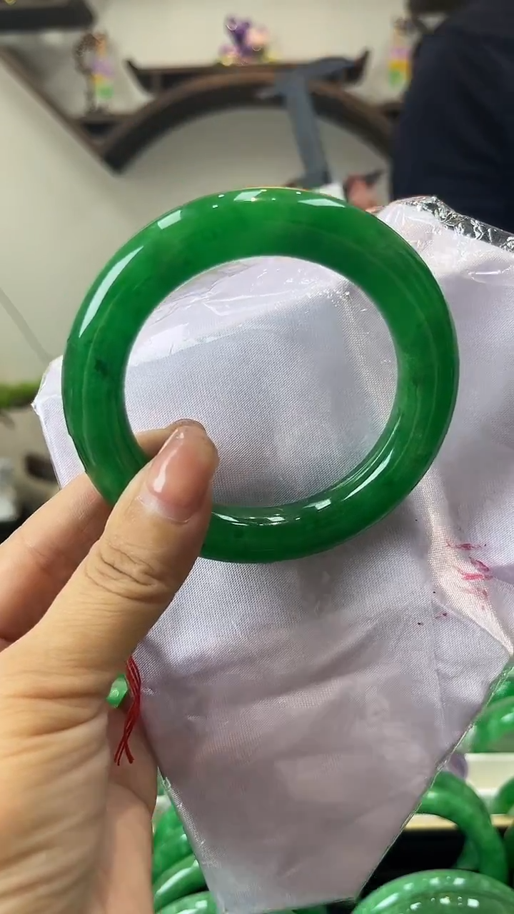 【闪购商品】砖雕a71 圈口58.5 独货手镯