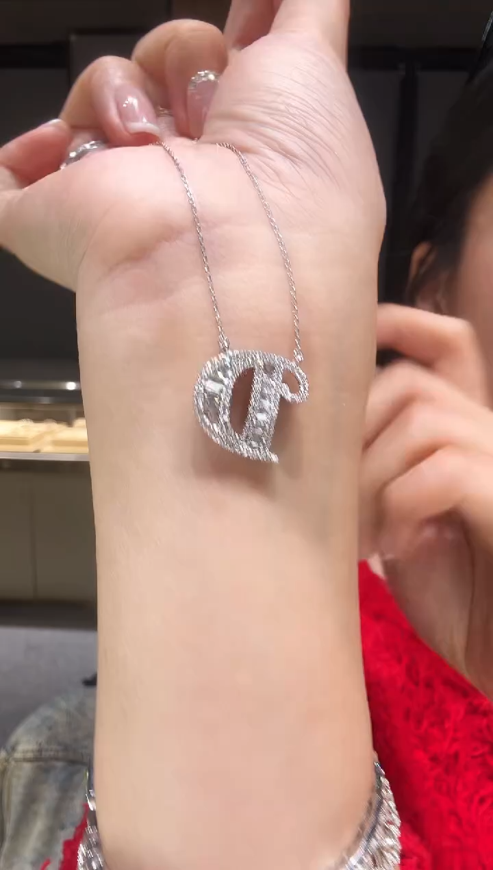 【闪购商品】钻石项链18K金镶嵌大D