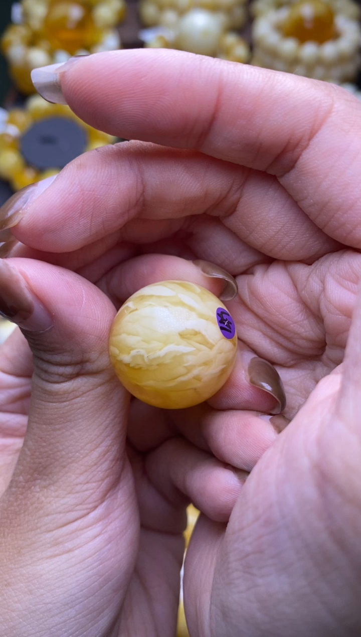 【闪购商品】琥珀裸石未镶嵌大小姐珠宝严选115