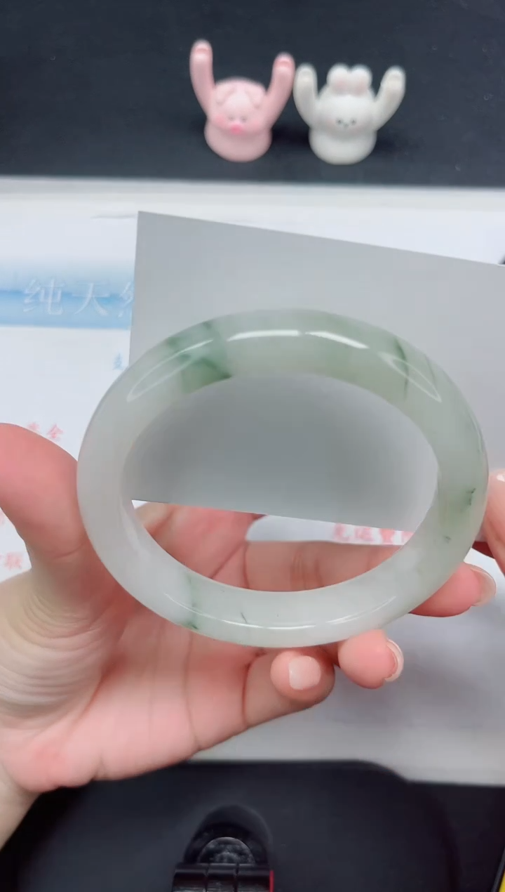 【闪购商品】石英质玉手镯未镶嵌180-62