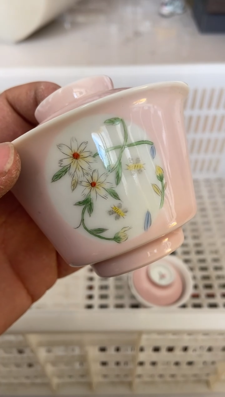 杯子瓷无运费险有瑕疵的摄影的产品有使用过的痕迹有点脏介意勿拍