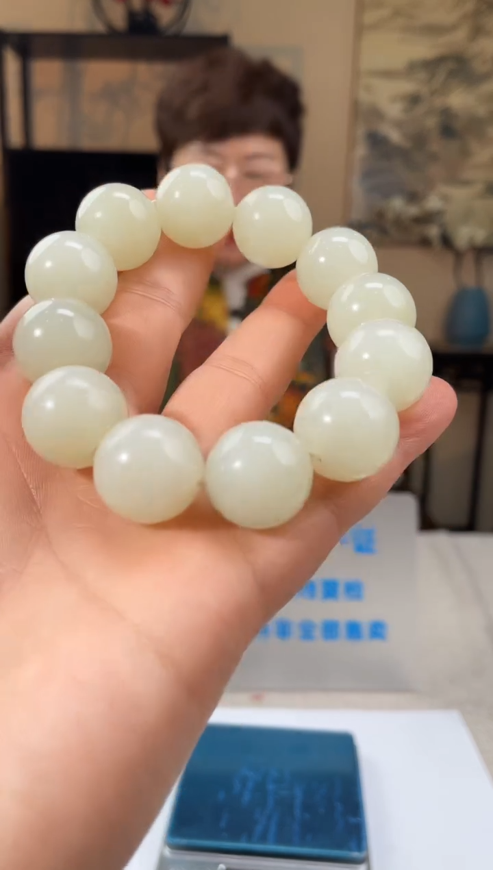 【闪购商品】定制和田玉多样性发货拍一发一24208