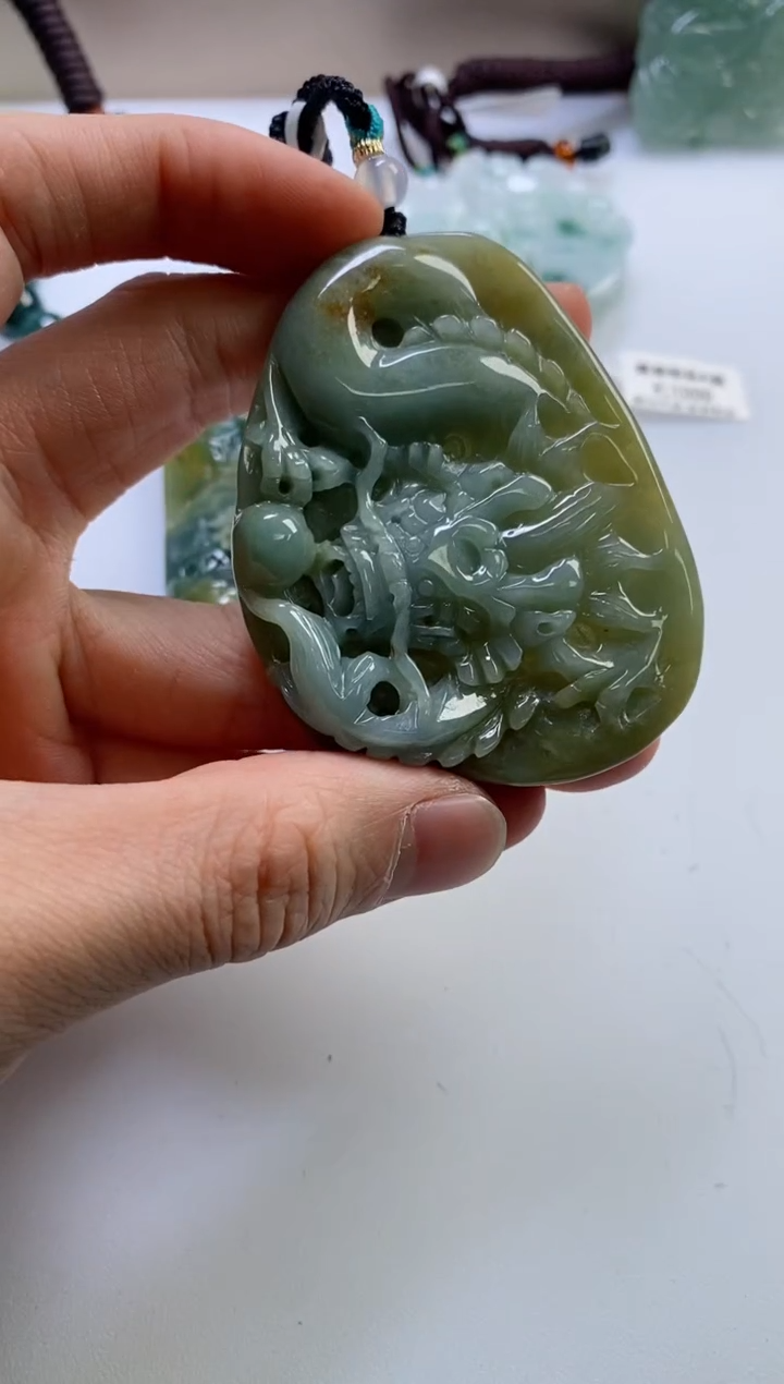 【闪购商品】翡翠挂件未镶嵌          