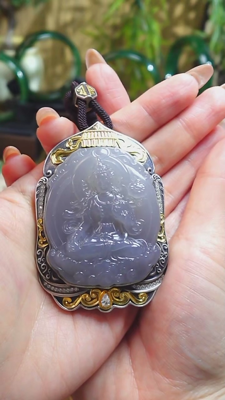 【闪购商品】和田玉吊坠(赠链)18K金镶嵌烟紫度母佛公