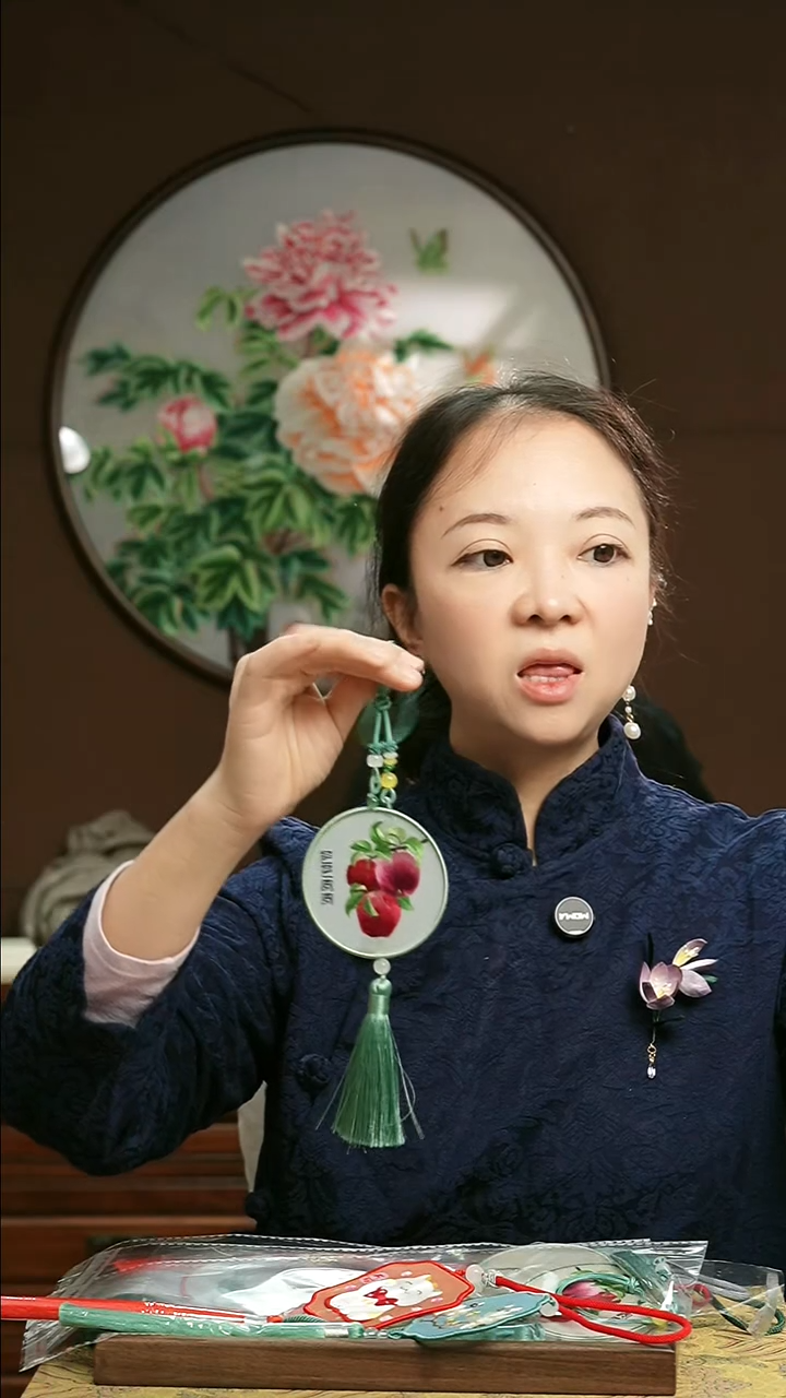刺绣湘传礼纯手工车挂
