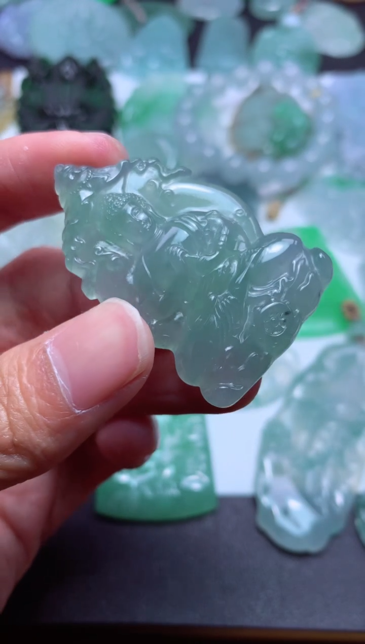【闪购商品】翡翠颈饰未镶嵌天然翡翠