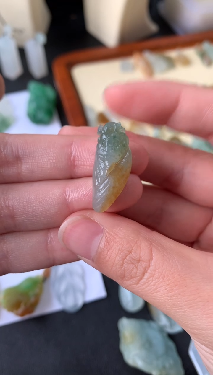 【闪购商品】定制翡翠未镶嵌翡翠