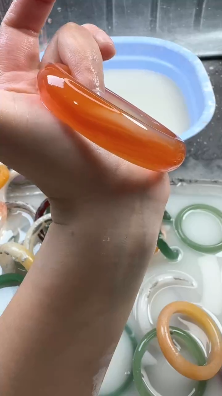 【闪购商品】玛瑙/玉髓手镯未镶嵌130
