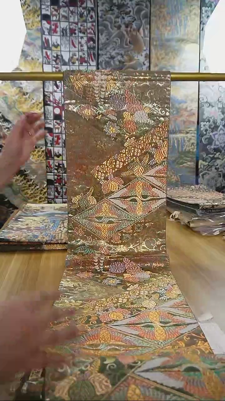 【闪购商品】织绣织锦127彩金缀织