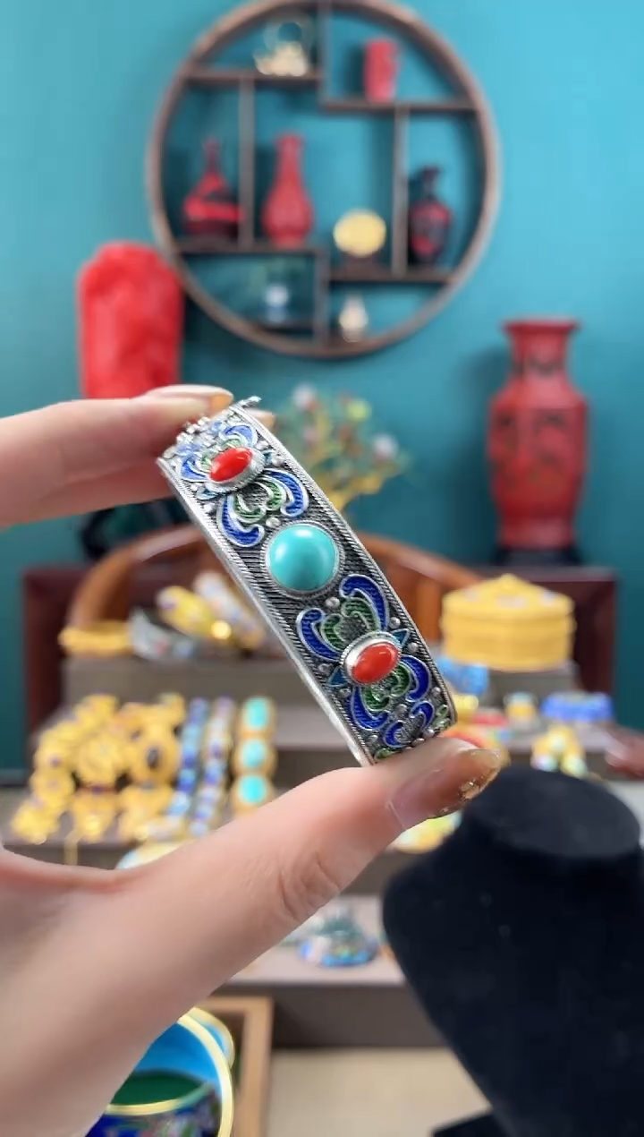 非遗手工花丝镶嵌镯子