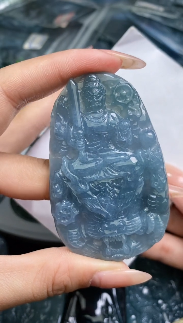 【闪购商品】翡翠颈饰未镶嵌           