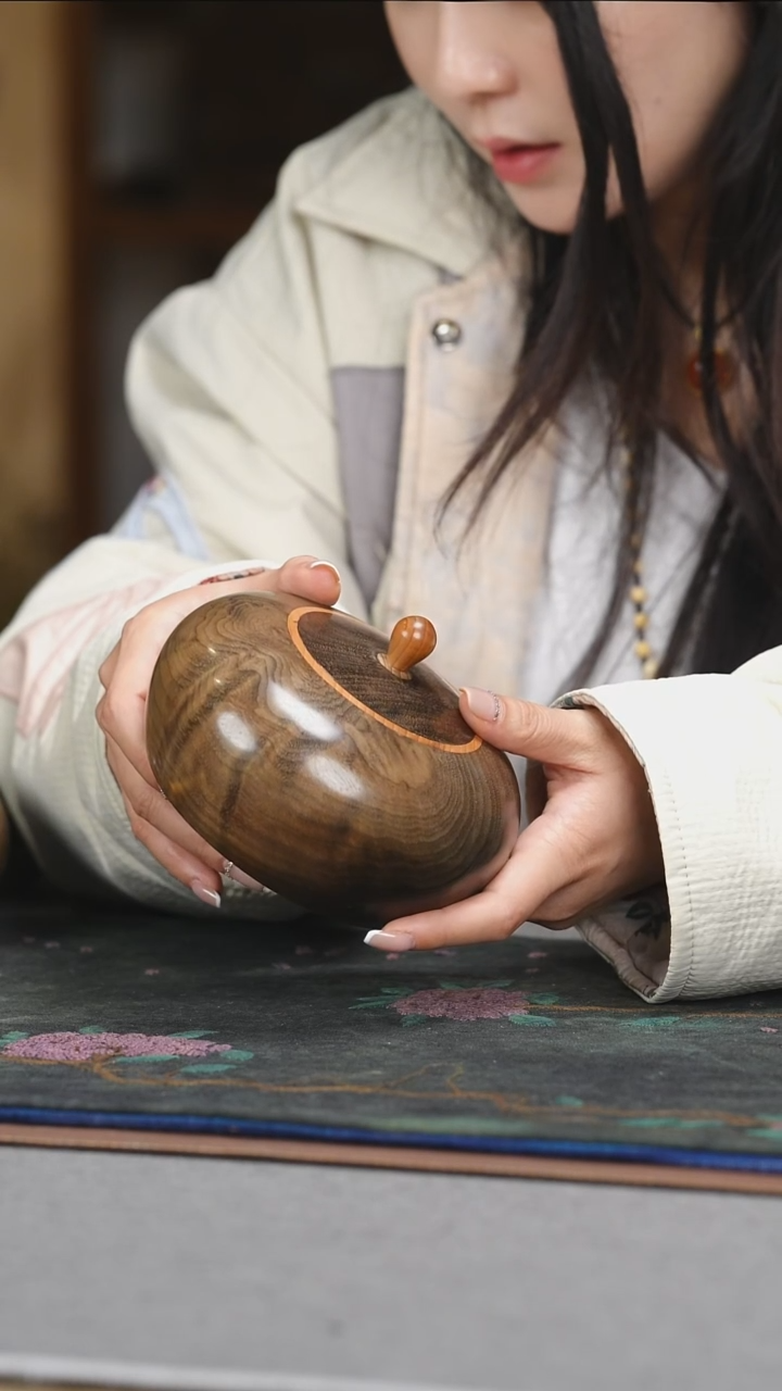 【闪购商品】4号水波茶叶罐直径13