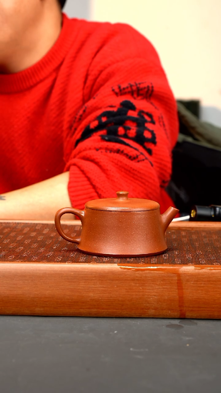 【闪购商品】紫砂茶壶 完美红降坡云柱