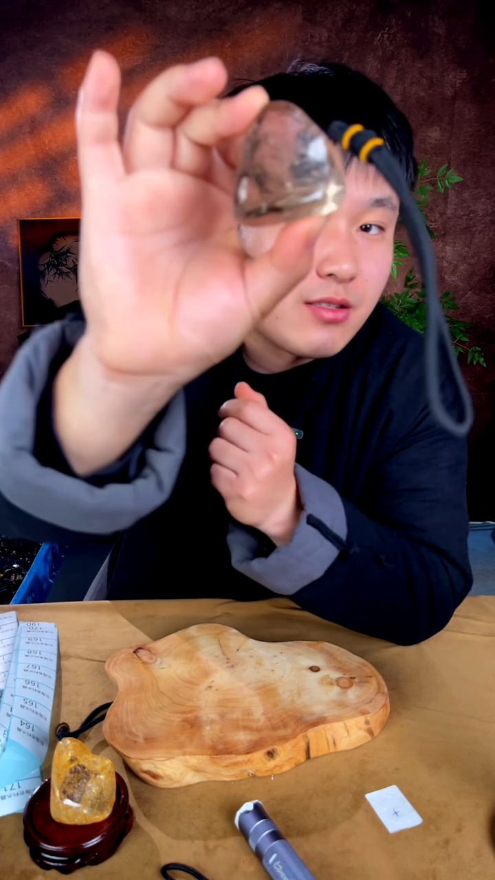水晶摆件未镶嵌164
