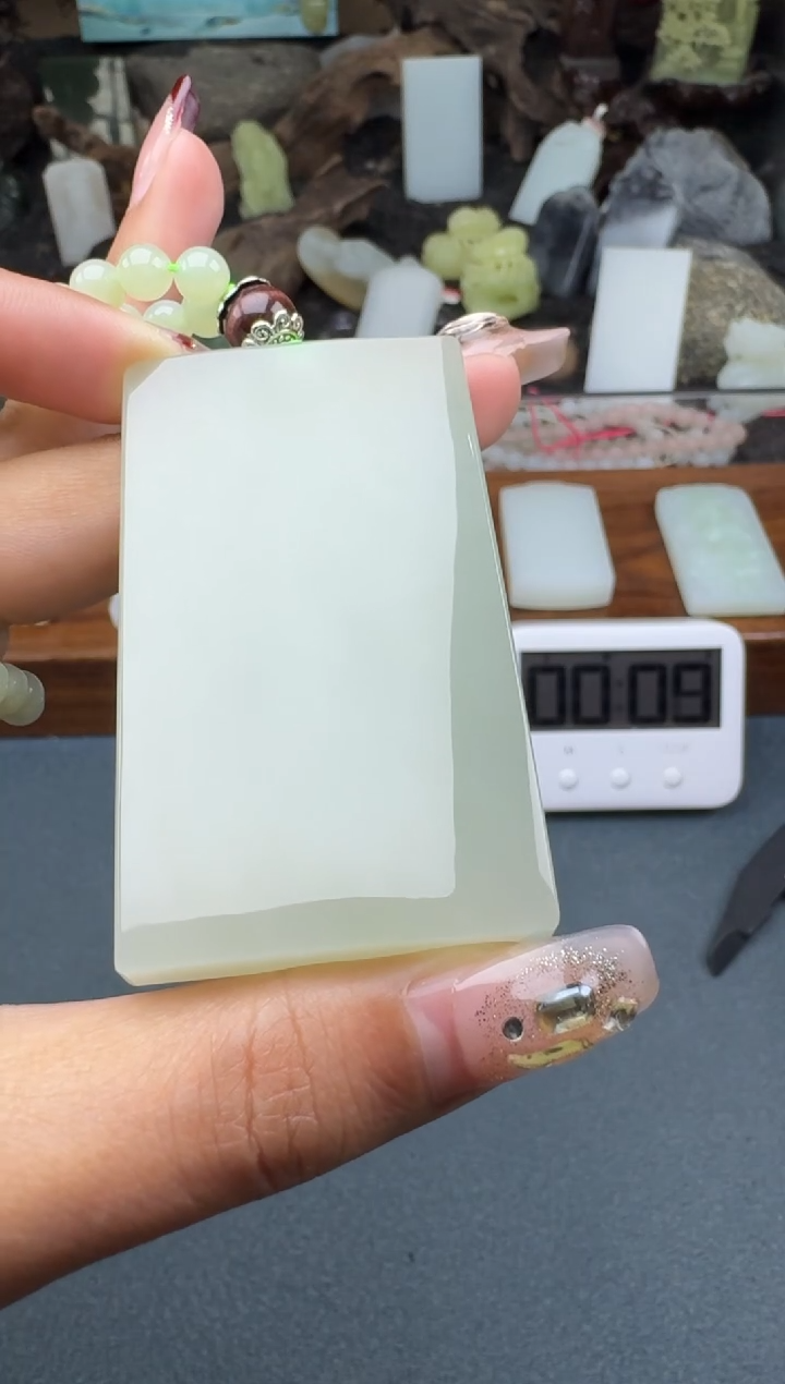 【闪购商品】和田玉颈饰未镶嵌菲菲