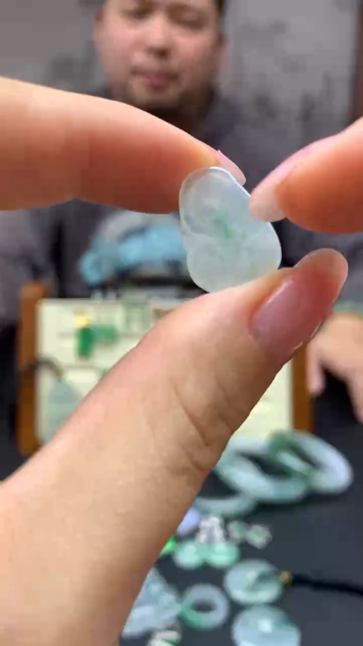【闪购商品】翡翠颈饰未镶嵌43-天然翡翠