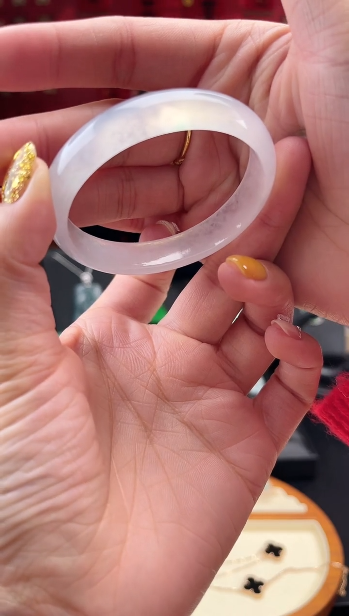 【闪购商品】翡翠手镯未镶嵌手镯