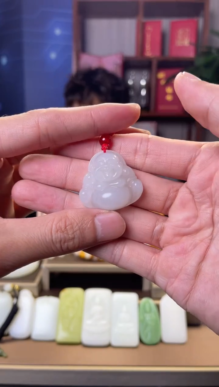 【闪购商品】和田玉吊坠(赠链)未镶嵌和田玉佛公