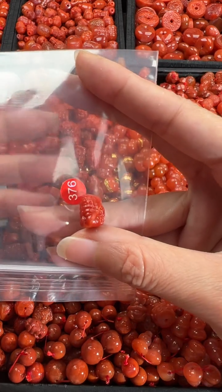 【闪购商品】南红玛瑙颈饰未镶嵌1