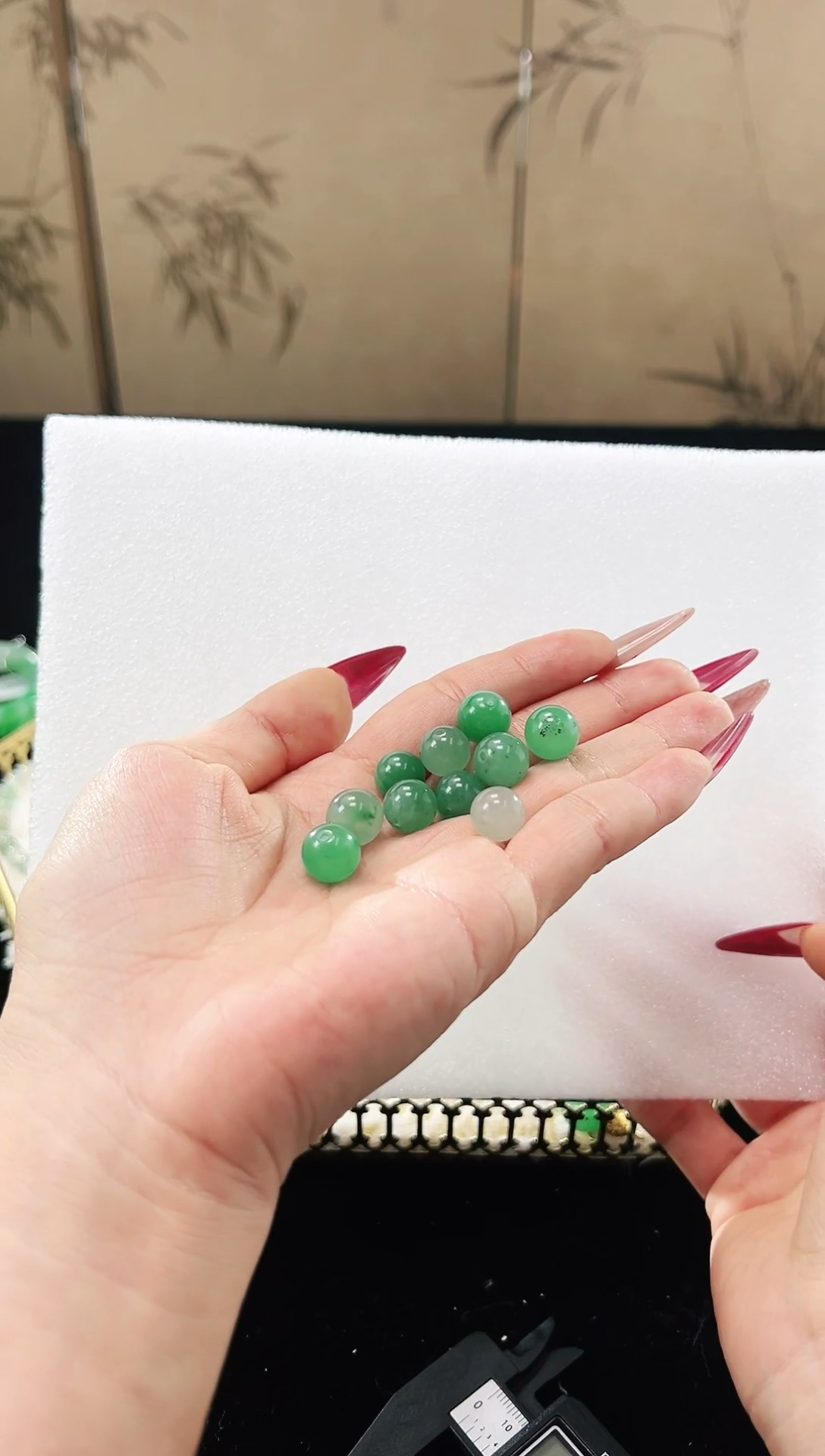 【闪购商品】石英质玉散珠未镶嵌天然非洲翠散珠卡10