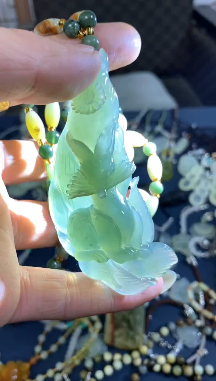 【闪购商品】蛇纹石玉颈饰未镶嵌岫玉