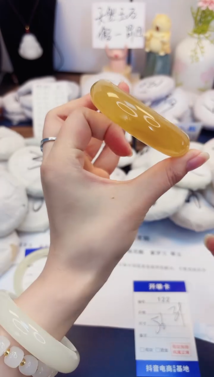 【闪购商品】石英质玉手镯未镶嵌122-财气镯-圈口56