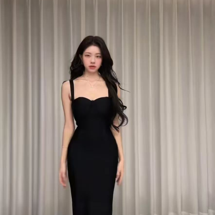 高腰挂脖款V领通勤包臀裙气质露背连衣裙