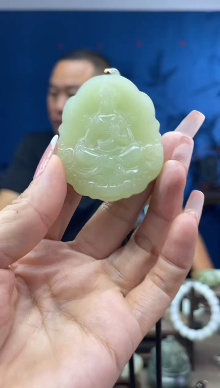 颈饰未镶嵌和田玉1
