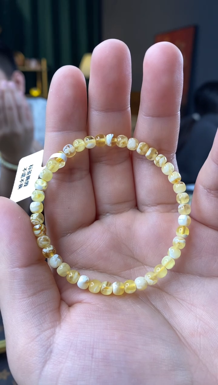 【闪购商品】琥珀手串未镶嵌5mm金白微瑕