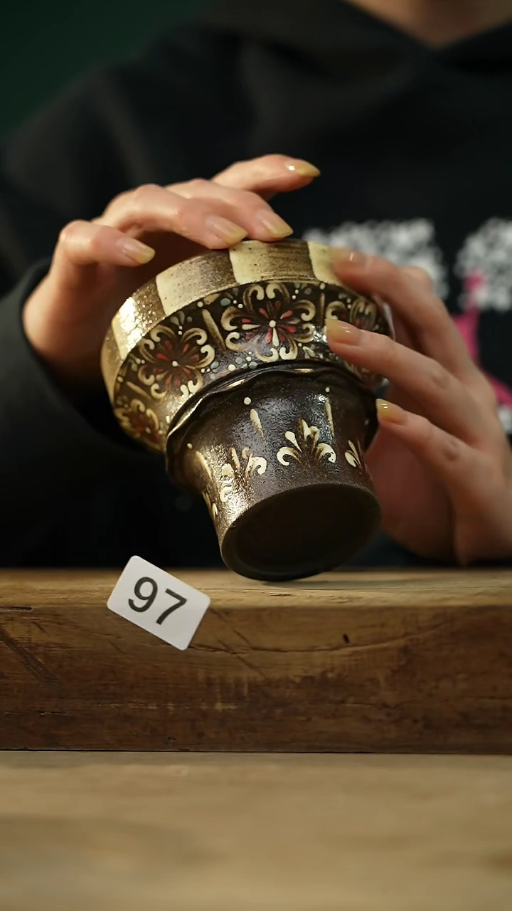 【闪购商品】瓷片新品！设计师款手绘/咖啡杯 听歌