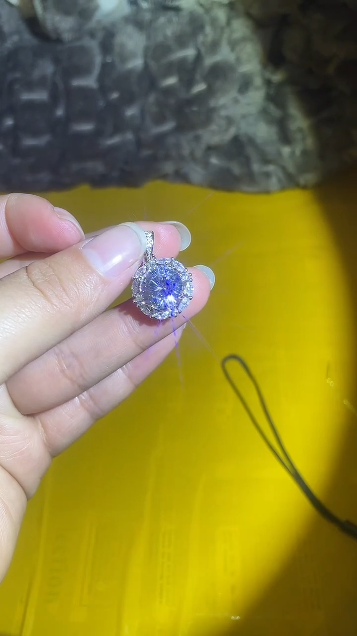 非金属无百搭时尚经典吊坠V649