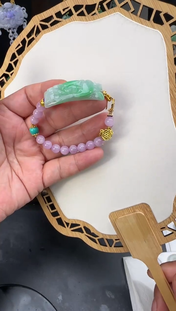 【闪购商品】翡翠颈饰未镶嵌拍照