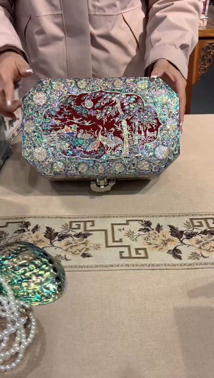 【闪购商品】大八边绒布底·弘贝雅螺钿漆器文化馆