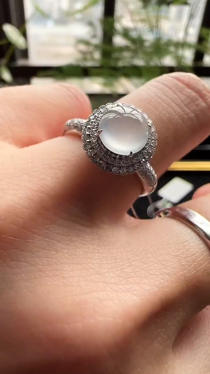 【闪购商品】翡翠戒指18K金镶嵌天然缅甸翡翠A货冰黄翡蛋面戒指